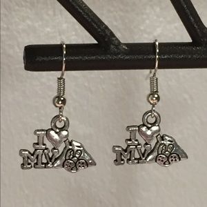 4/$15 ~ Silver “I Love My Dog” Earrings